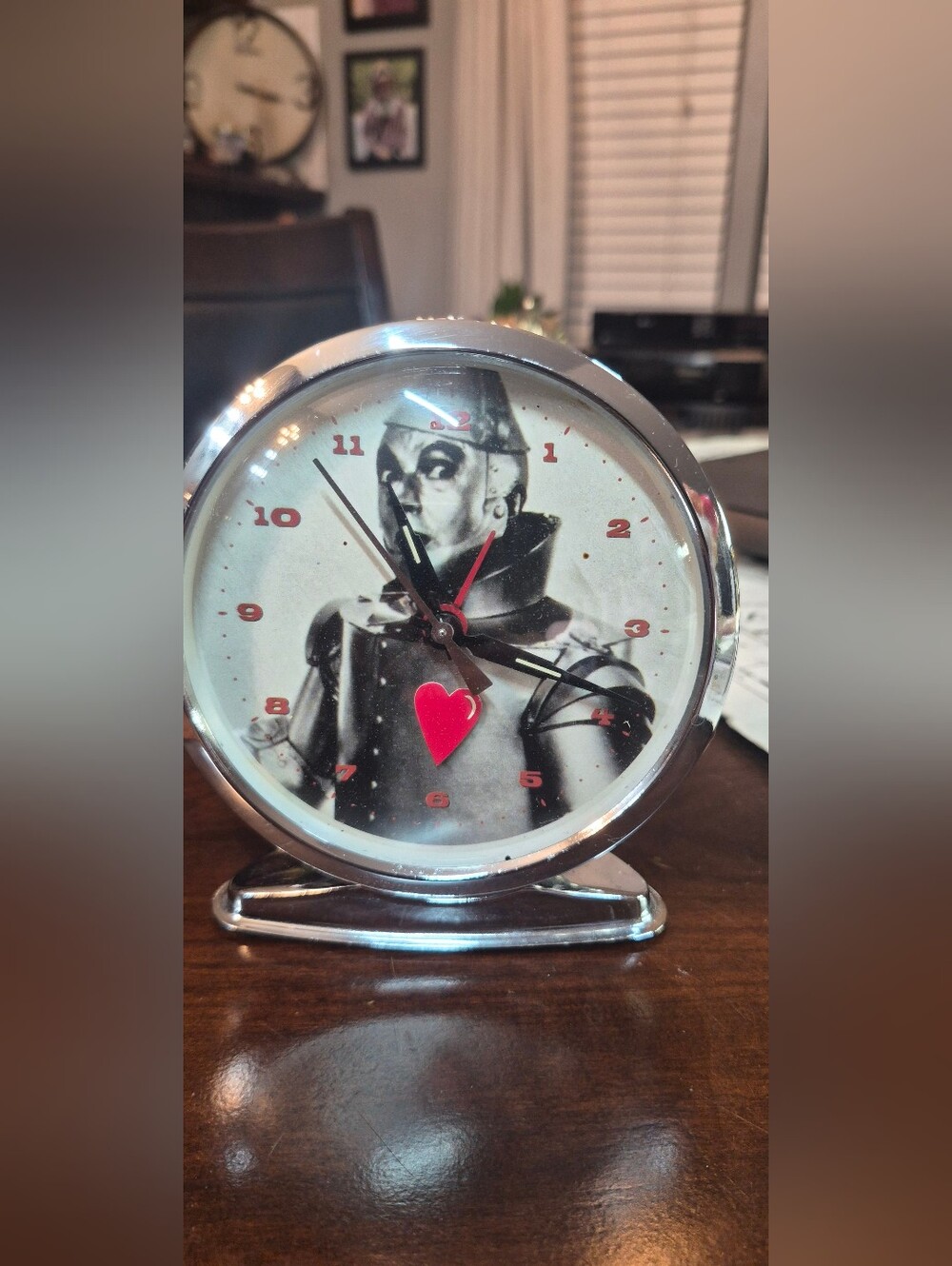 Vintage Robot Heart Table Clock - Wizard Of Oz